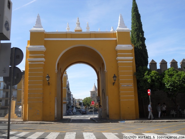 PUERTA DE LA MACARENA DE SEVILLA
PUERTA DE LA MACARENA DE SEVILLA
