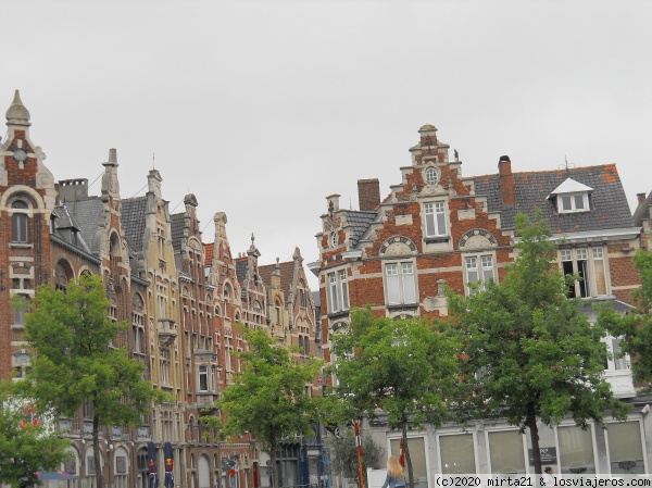 EDIFICACIONES DE GANTE EN BELGICA
DETALLE DE LAS CASAS DE GANTE EN BELGICA
