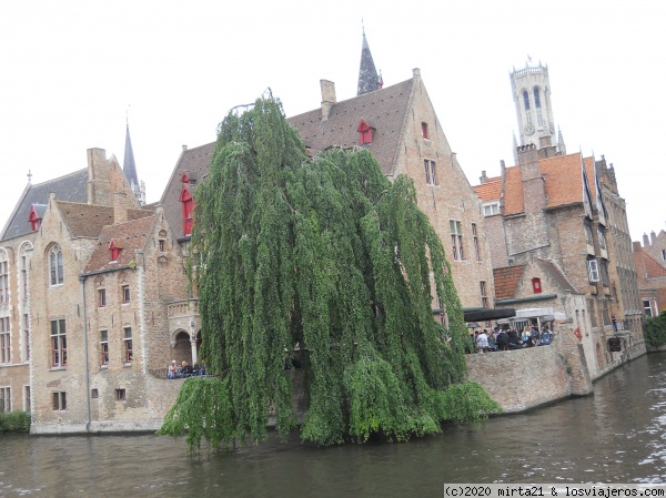 CANALES DE BRUJAS
cruce de los canales Rozenhoedkaai y Groenerei
