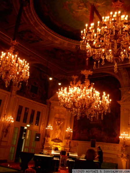 BADEN BADEN SELVA NEGRA ALEMANIA
INTERIOR DEL CASINO DE BADEN BADEN SELVA NEGRA ALEMANIA
