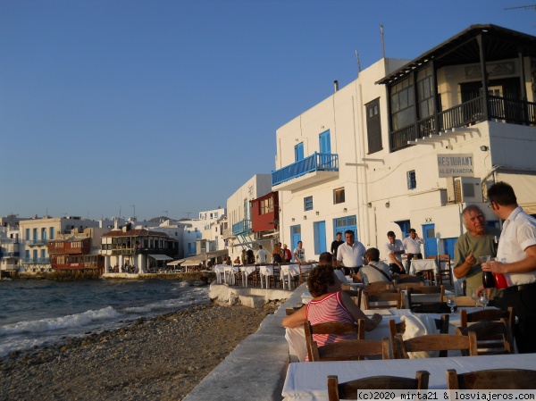 Mykonos Pequeña Venecia
Las terrazas del lugar llamado Pequeña Venecia en la Isla de Mykonos
