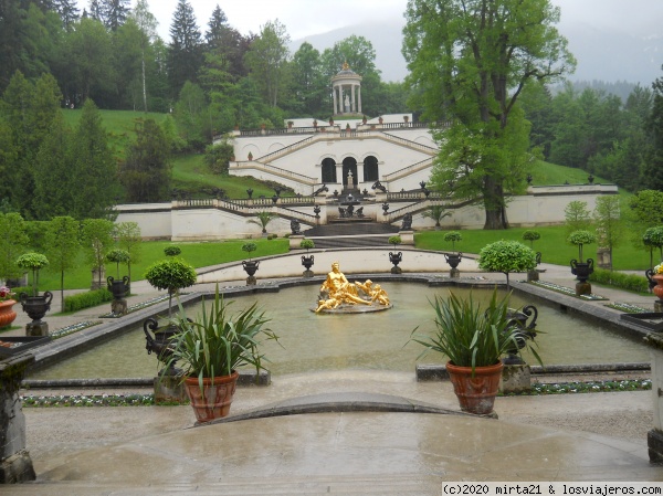 FUENTE CASTILLO DE LINDERHOF
FUENTE CASTILLO DE LINDERHOF
