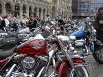 MOTOQUEROS EN LA GRAND PLACE DE BRUSELAS