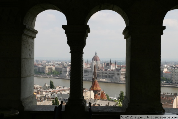 Parlamento Budapest (2)
Vista del Parlamento en Budapest desde el Bastión de los Pescadores
