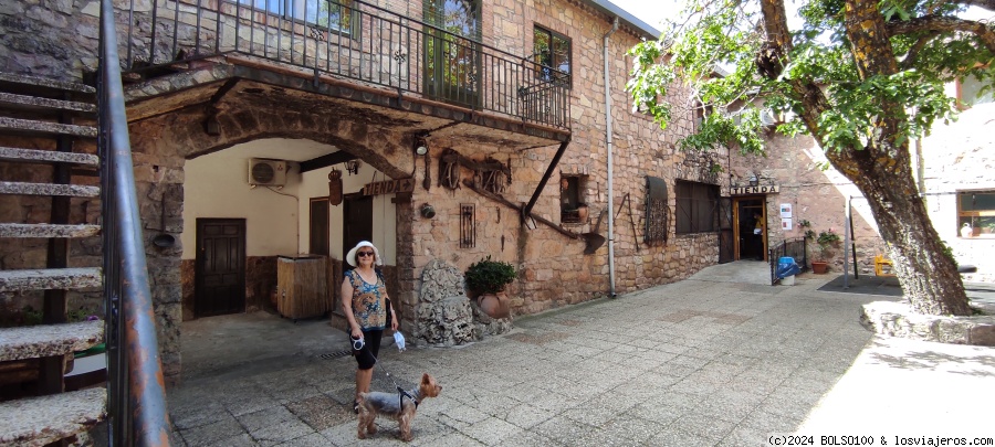 Viajar a  España: Qué Ver En Medinaceli Turismo - Medinaceli, en la Plaza. (Qué Ver En Medinaceli Turismo)