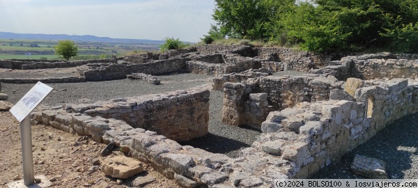 Ruinas de Andelos.
Ruinas de Andelos.
