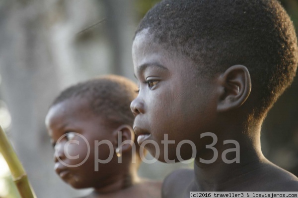 Niños Somba
Niños de la etnia somba al norte de Togo.
