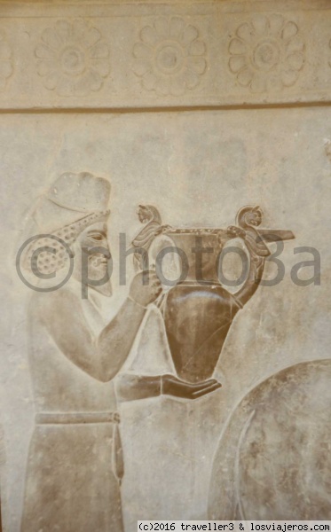 Bajorelieve en Persepolis
Detalle de una de los bajorelieves que abundan en persepolis, la capital del antiguo Imperio Persa
Bajorelieve en Persepolis
Detalle de una de los bajorelieves que abundan en persepolis, la capital del antiguo Imperio Persa