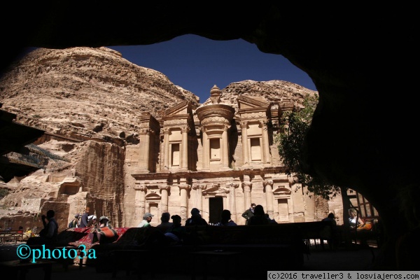 Descanso en Petra
Vista desde un apacible lugar de descanso en Petra ( Jordania)
