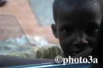 En la ventanilla ...
Niño, Dakar, ventanilla, coche, barrio
