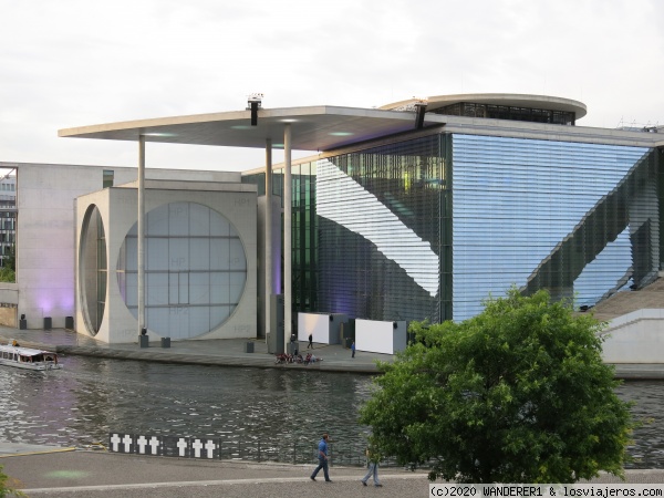 Edificios del Complejo Parlamentario
Edificios del Complejo Parlamentario en Berlín
