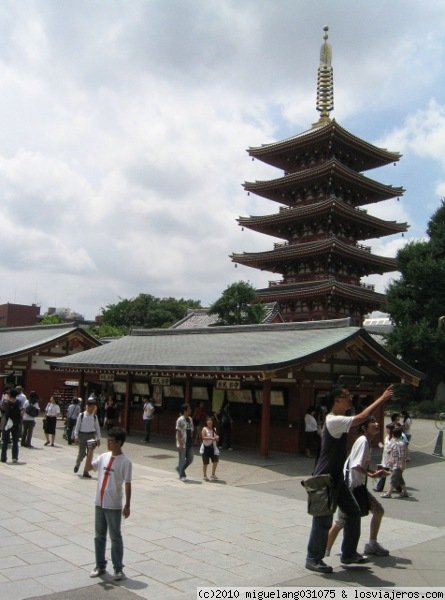 Pagoda Sensoji
Pagoda de 5 pisos en el templo Sensoji de Tokio
