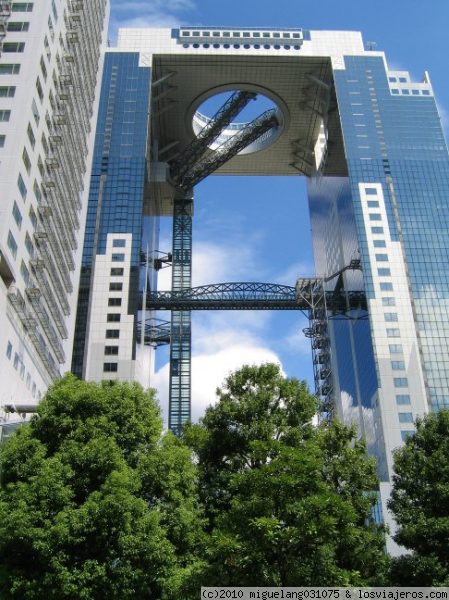 Umeda Sky
Umeda Sky es el edificio más alto de Osaka
