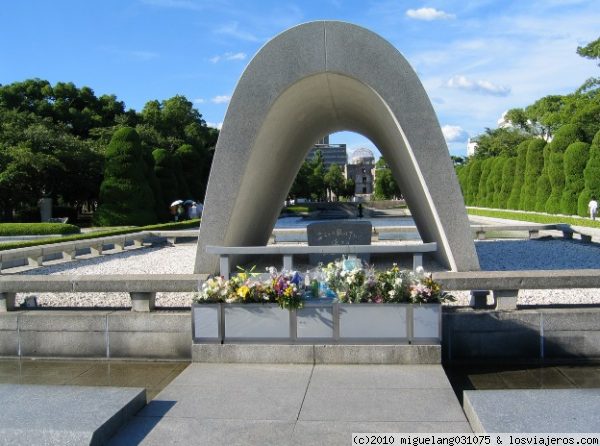 Parque de la Paz
En el Parque de la Paz de Hiroshima se encuentra la Llama de la Paz y el Cenotafio
