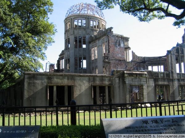 Cúpula de la bomba atómica
Este edificio fue el único que quedó en pie tras el lanzamiento de la bomba de Hiroshima
