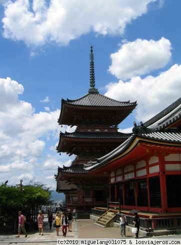 Pagoda Kiyomizudera
Pagoda del templo Kiyomizudera
