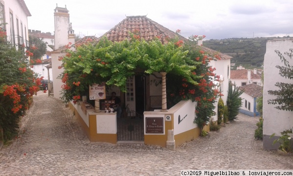 OBIDOS
CASA PECULIAR
