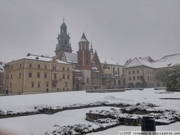 Wawel de Cracovia
Estampa invernal del Castillo (Wawel) de Cracovia, aunque fue tomada en el Puente del Pilar, a principios de octubre.
