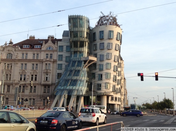 Fred&Ginger
Edificio danzante en Praga
