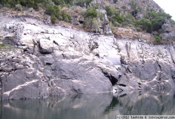 CAÑON DEL SIL
Los efectos del agua en las rocas son increibles
