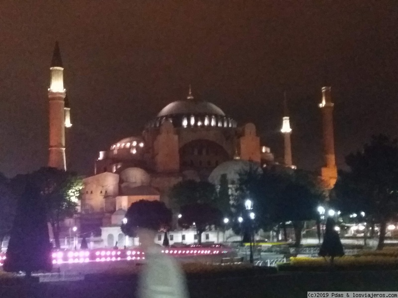 Estambul en 6 días con niño - Blogs de Turquia - Viaje de ida (2)