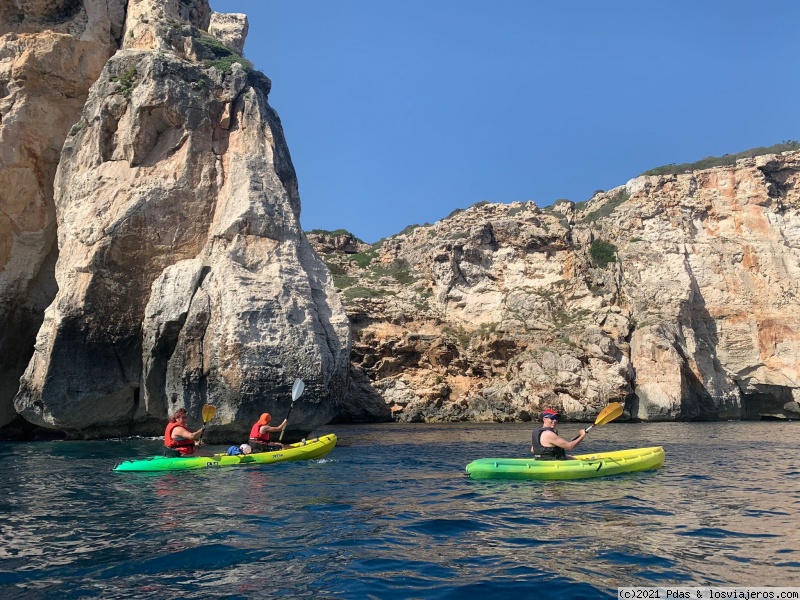 Menorca en 6 días en familia - Blogs de España - Kayak cuevas (2)