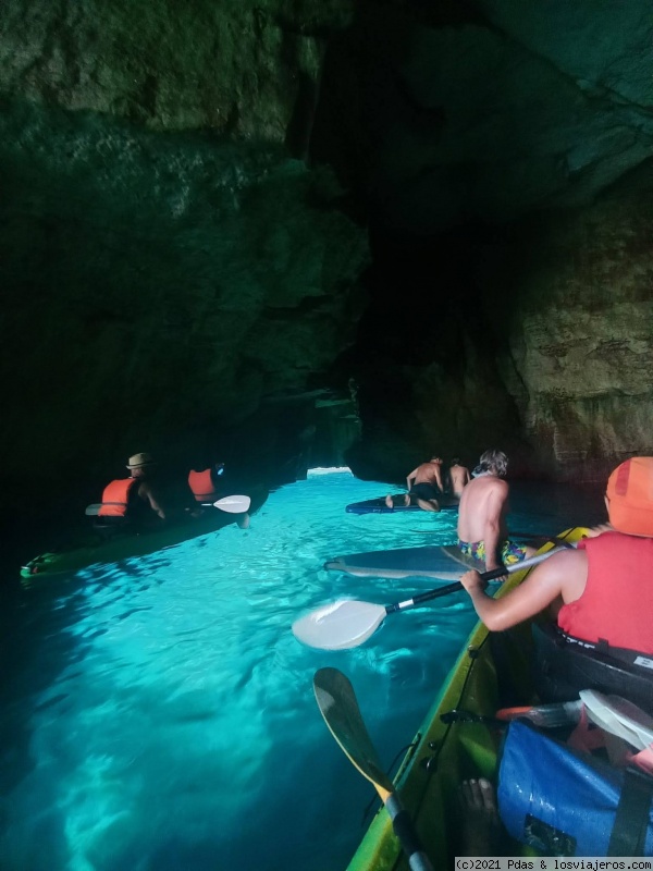 Menorca en 6 días en familia - Blogs de España - Kayak cuevas (3)