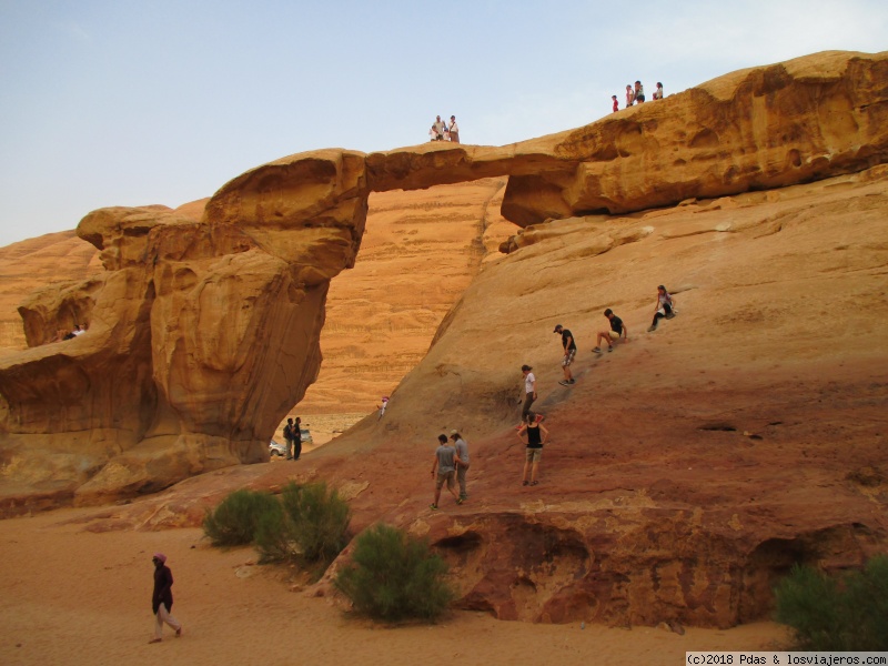 Jordania con niño - Blogs de Jordania - Wadi Musa - Wadi Rum (4)