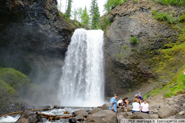 Moul Falls
.
