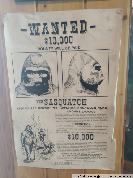 Cartel alertando del Big Foot
.
