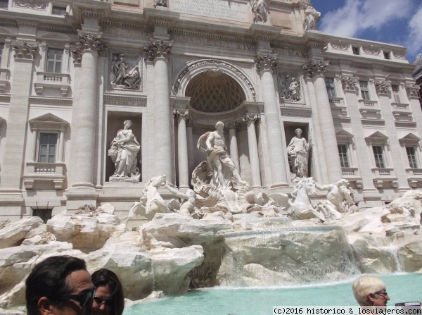 Fontana de Trevi
Foto de la Fontana con agua, hecha en mi viaje del 12/05/2016
