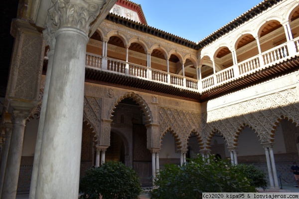 Patio de los Reales Alcázares
Sevilla
