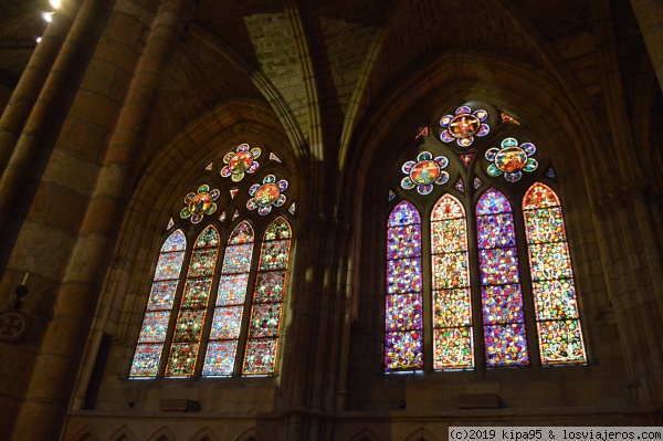 León
vidrieras catedral
