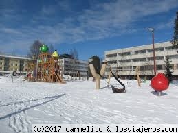 Angry Bird Rovaniemi 1
Son los columpios en invierno
