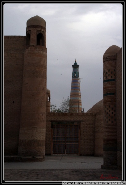 Khiva, detalle.
Un rinconcito de la mágica ciudad de Khiva, donde el tiempo parece haberse parado hace siglos.
