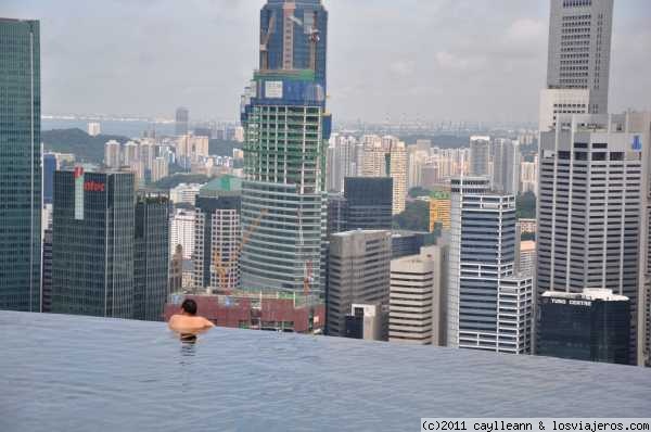 Un bañito?
La piscina del Marina Bay Sands. Impresionante!!
