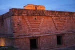 Uxmal de noche
Uxmal,Yucatán,México,ruinas