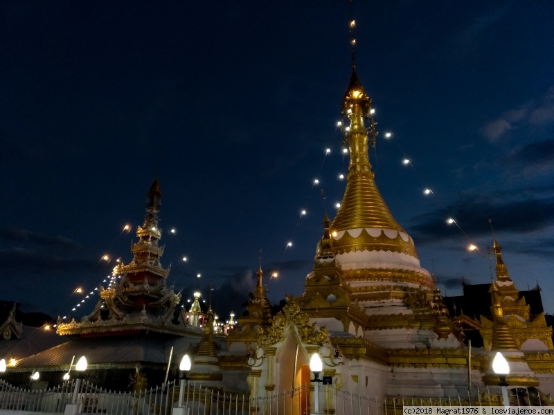 Oficina de Turismo de Tailandia: Noticias Septiembre 2023 - Festival del Décimo Mes Lunar Nakhon Si Thammarat -Tailandia