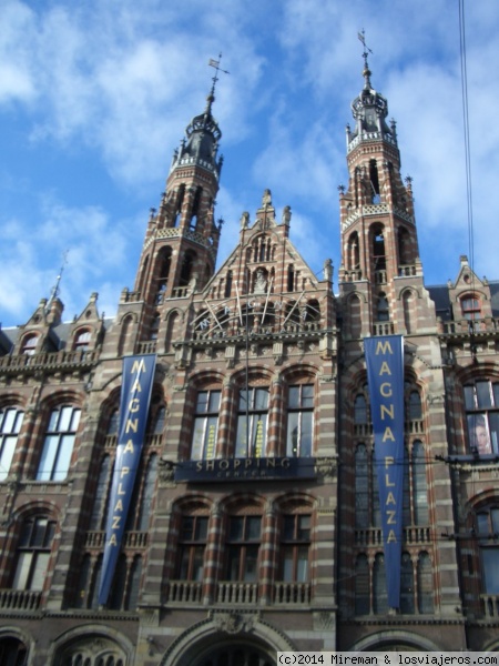 AMSTERDAM Magna plaza
Magna plaza es un centro comercial en el centro de Amsterdam
