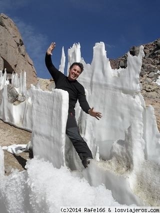 Penitentes
Penitentes en el Sairecabur (Chile) 6006 msnm.
