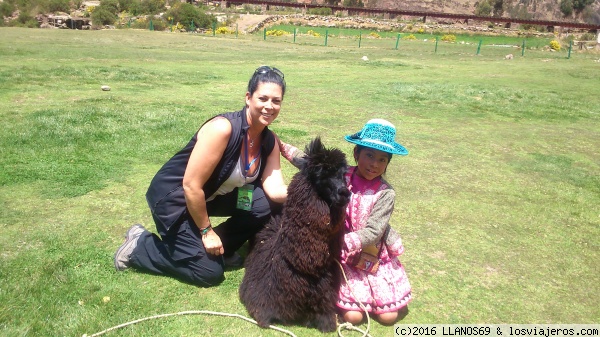 CUZCO
VALLE SAGRADO. PISAC, la gente sobre todo los niños encantadores
