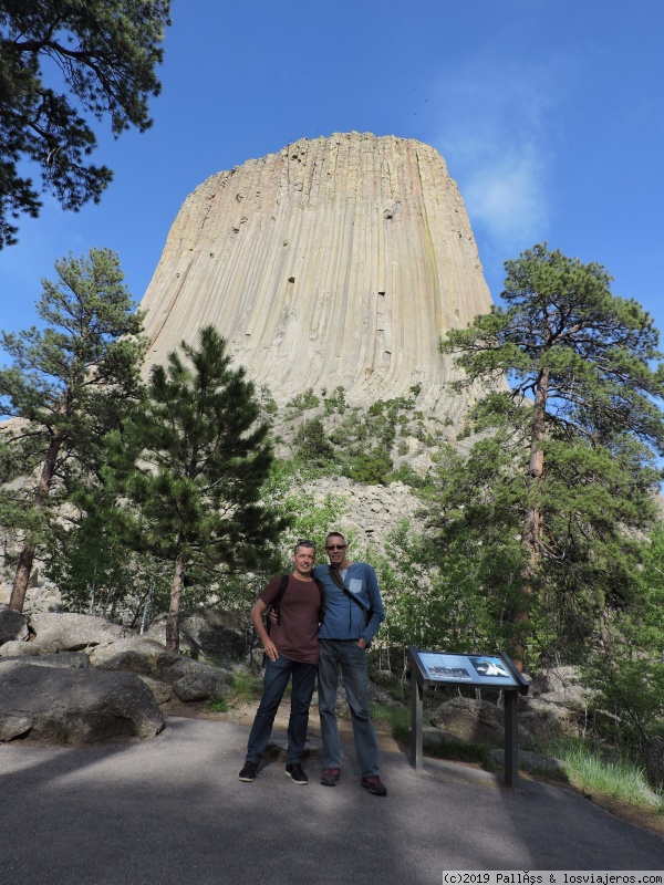 De Badlands a Yellowstone con parada en Mont Rushmore y Devil's Tower - A Yellowstone en autocaravana (En Construcción) (3)