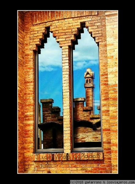 Ventanas
Ventanas de un edificio de Puig y Cadafalc en BARCELONA
