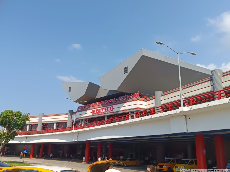Cuba, verano 2024 - Blogs de Cuba - Día 1. Viaje y Llegada a Habana (1)
