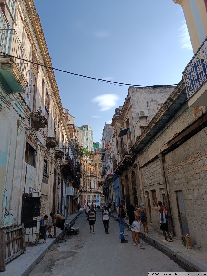 Cuba, verano 2024 - Blogs de Cuba - Día 1. Viaje y Llegada a Habana (2)