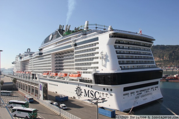 Msc Grandiosa
El Msc Grandiosa en el Puerto de Barcelona
