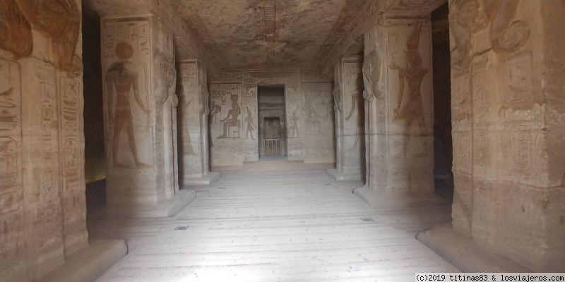 EL TEMPLO DE NEFERTARI EN ABU SIMBEL - EGIPTO EN 10 DIAS (3)