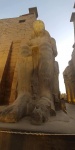 Estatua de Ramses II
Estatua, Ramses, Luxor, Ramsés, Entre, Nefertari, Ante, entrada, templo, atractivos, más, impresionante, conjunto, especial, presencia, grandiosas, estatuas, metros, granito, sentado, encuentra, brazos, extendidos, manos, reposando, sobre, rodillas, piern