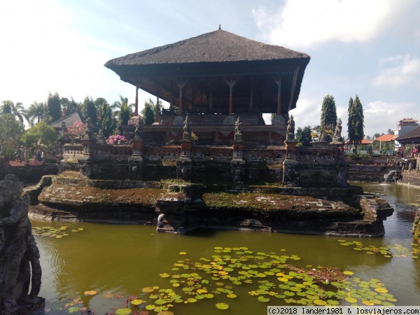 kherta gosa o klungkung water temple
kherta gosa o klungkung water temple
