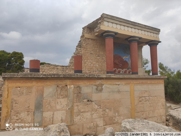 mural y columnas 